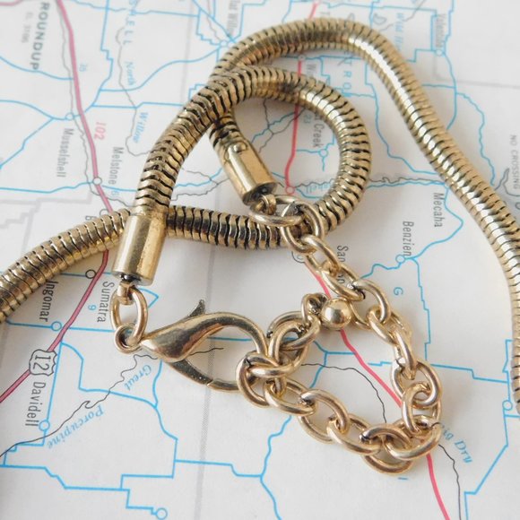 chunky blue gold statement necklace - Picture 5 of 5